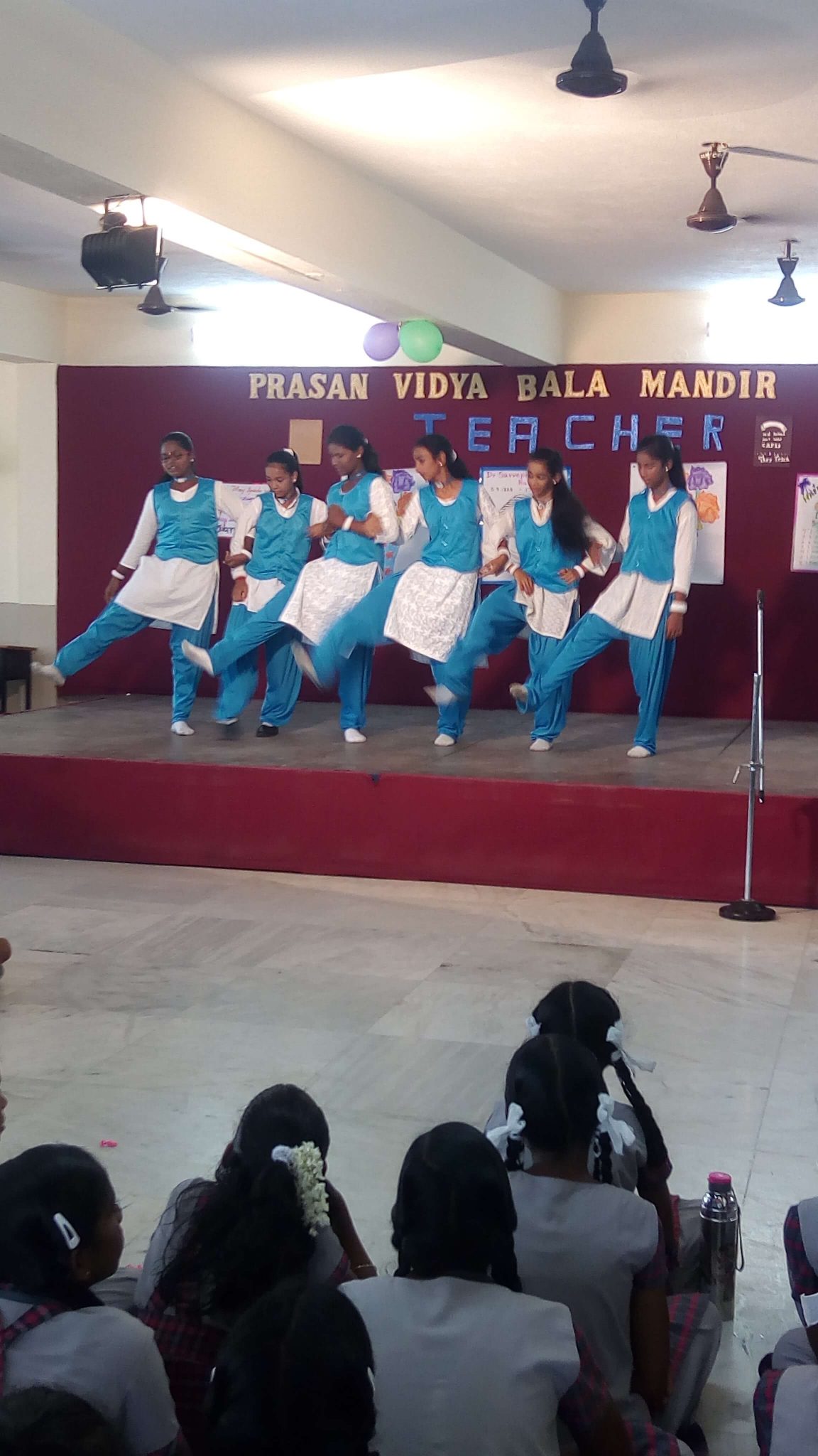 Awesome dance on Teacher's day