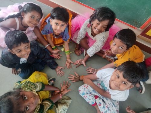 Little hands, beautiful designs, festive delight!